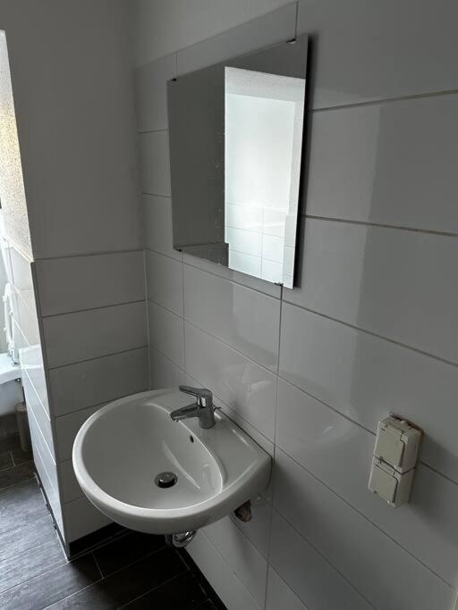Zentrumsnahes Monteurszimmer Erfurt Dış mekan fotoğraf